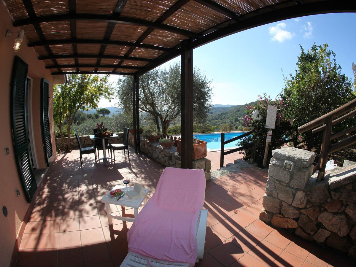 Residence Le Solane Marina di Campo Pokoj fotografie